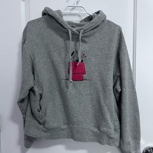 Uniqlo women’s S peanuts hoodie